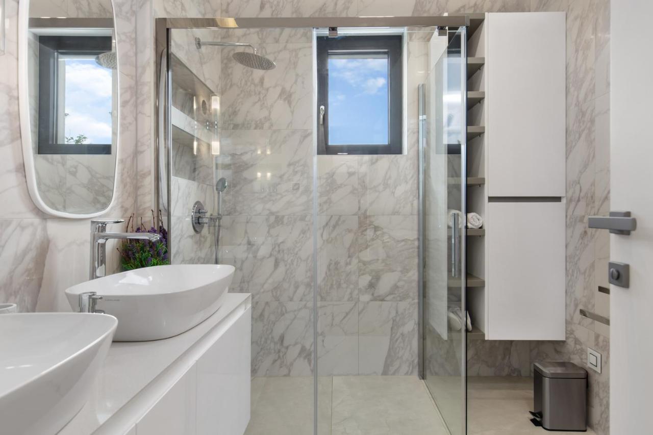 אופטיה Luxury Apartment Iris Adriatica ***** מראה חיצוני תמונה